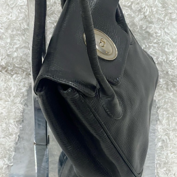 Christian Dior Leather Shoulder Bag - Picture 4 of 16